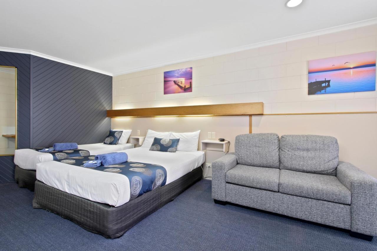 Cunningham Shore 3*